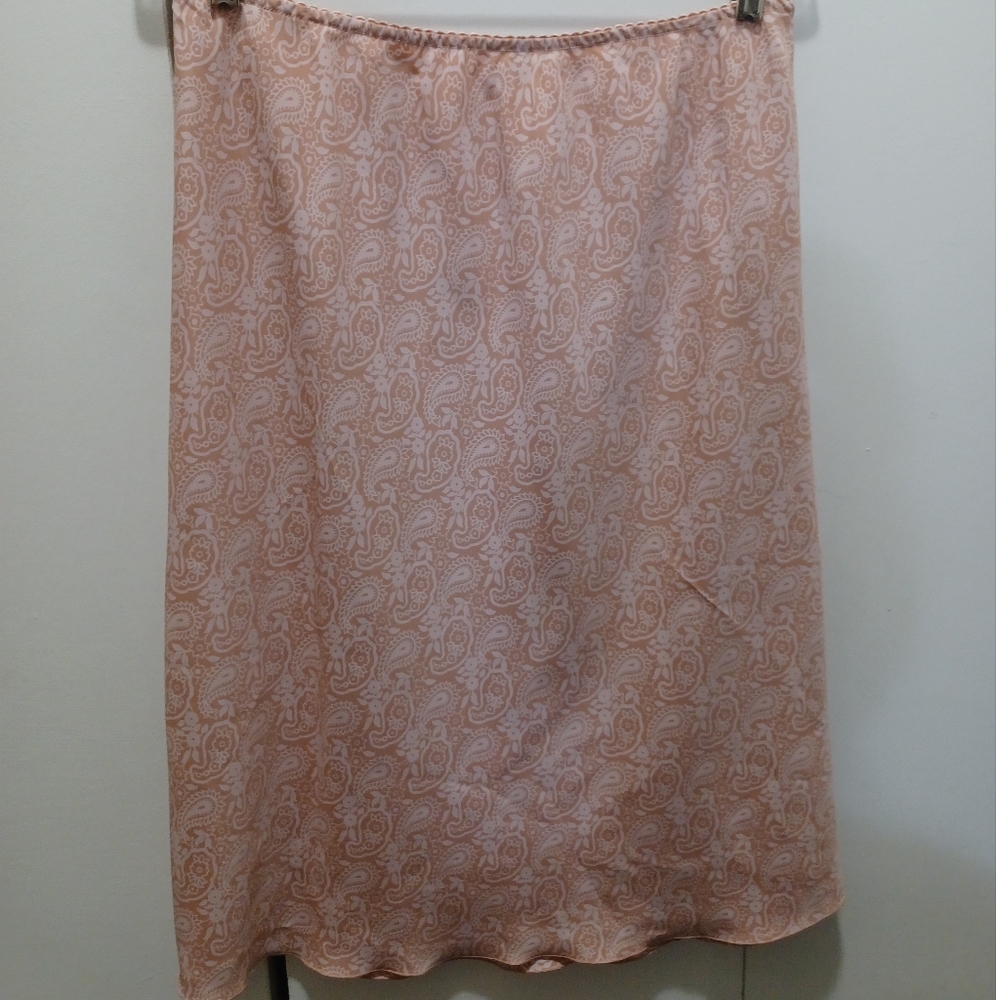 R pink skirt size 12